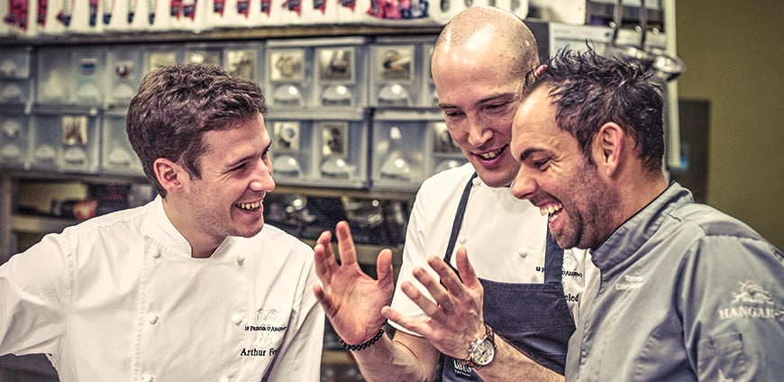 RP218-Hangar7-slider-4