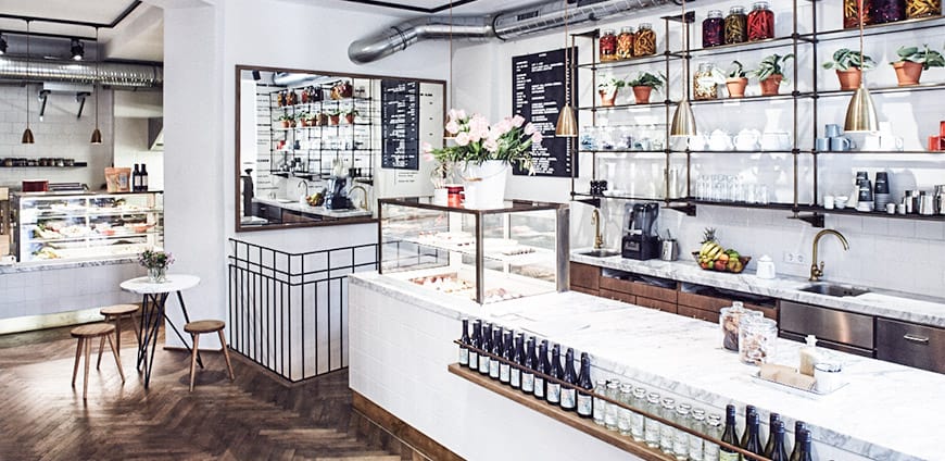 candy-on-bone-01-slider