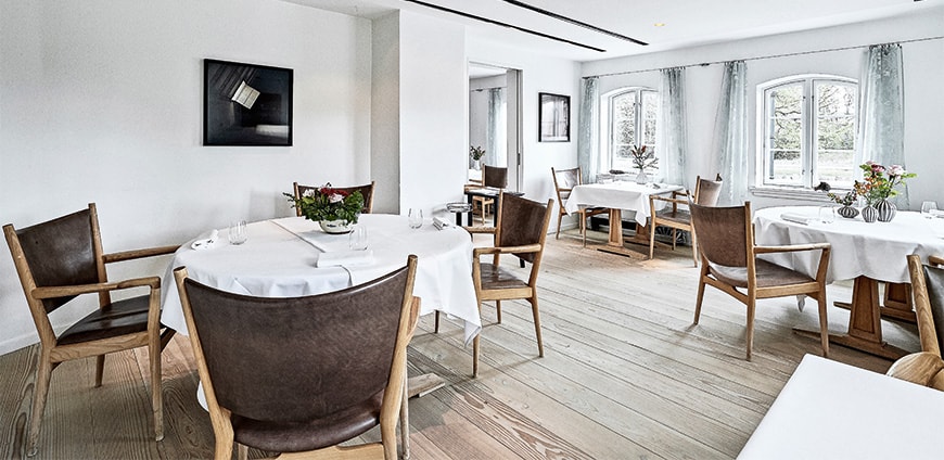 RP237-hangar-slider3