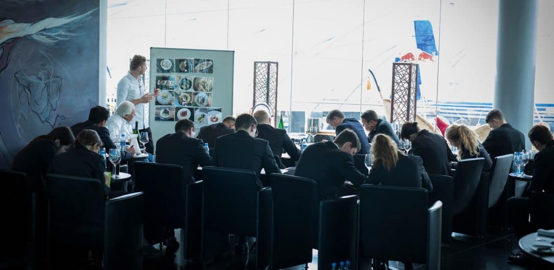 rp238_hangar-7_slider-2-1132x552