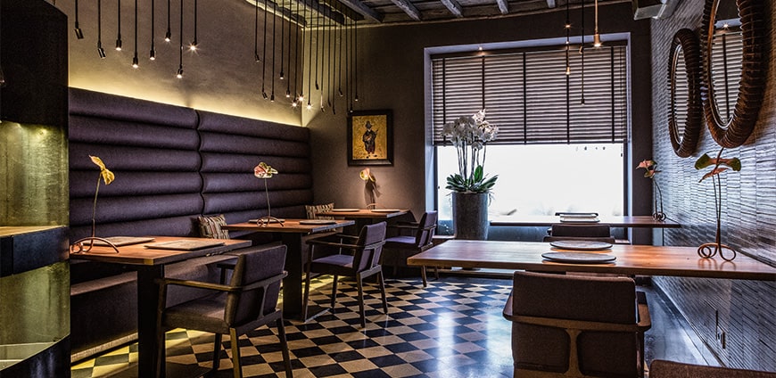 rp238_hangar-7_slider5