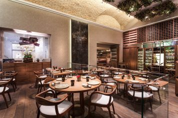 Tiago Sabarigo, Costes Downtown