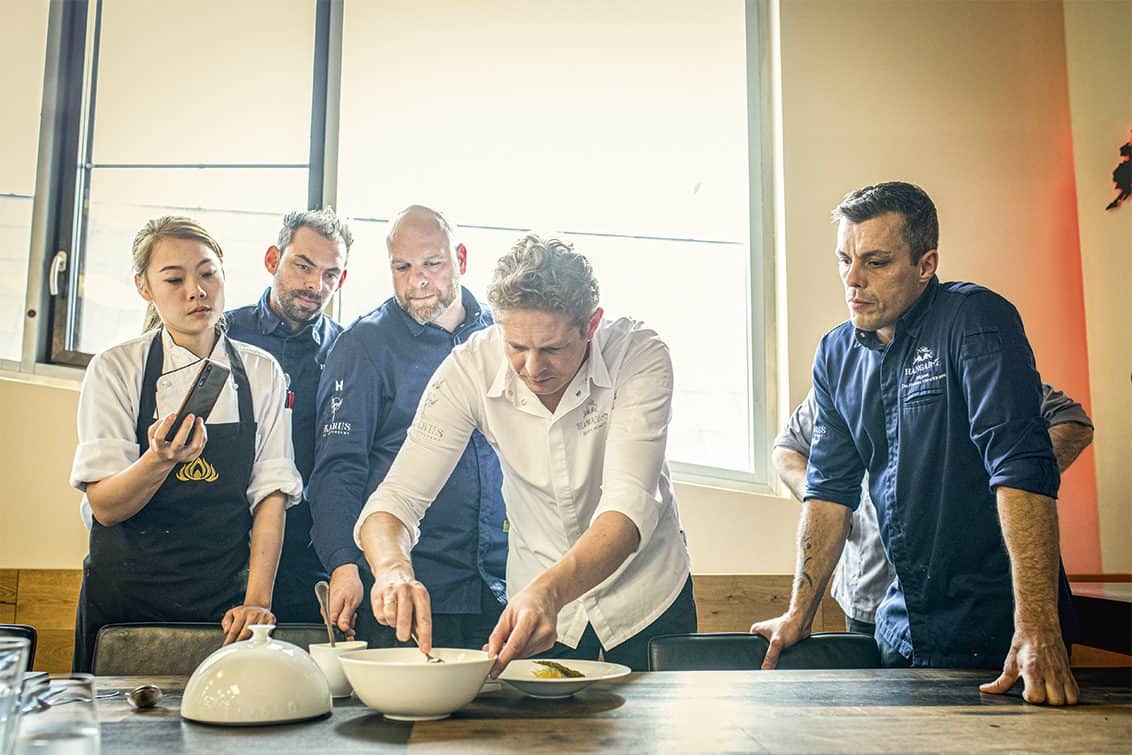 RP244-ha7-chayawee-sutcharitchan-5-1132x755