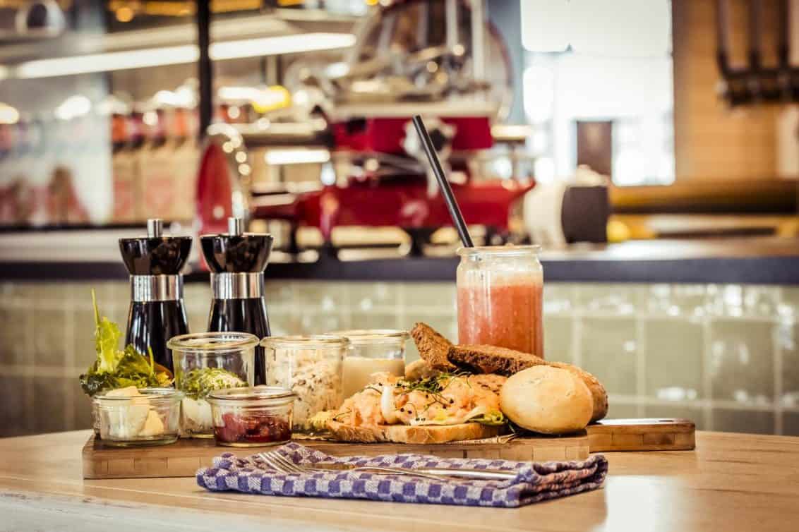 hotel-meersinn-binz-frühstück-1132x754