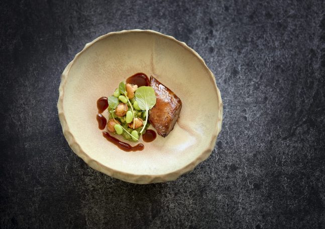 JamesBaron_Taube-©-Krone-La-Punt-Sylvan-Müller-scaled-e1658308779182