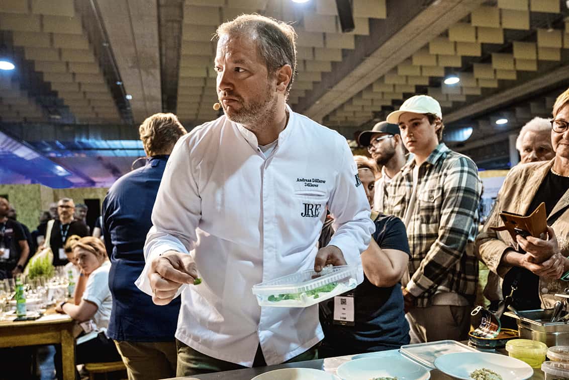 ROLLING PIN.CONVENTION