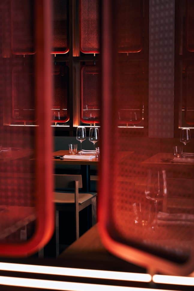 GO-by-Steffen-Henssler-Frankfurt-_-Details-scaled-e1662043732136