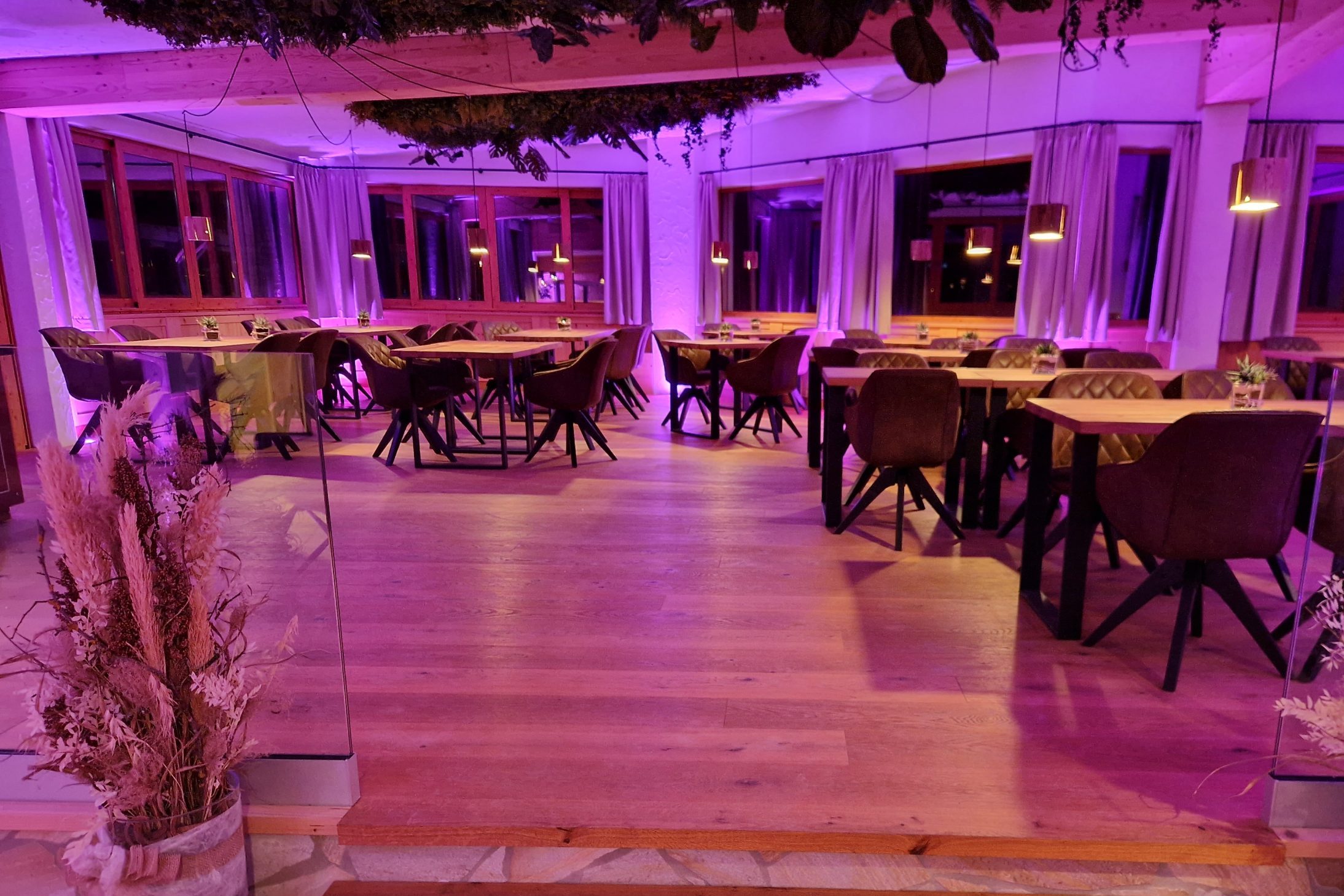 20230316_205208-scaled-e1702280885787