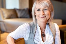 rp279-tait-rebecca-penz-1-260x173