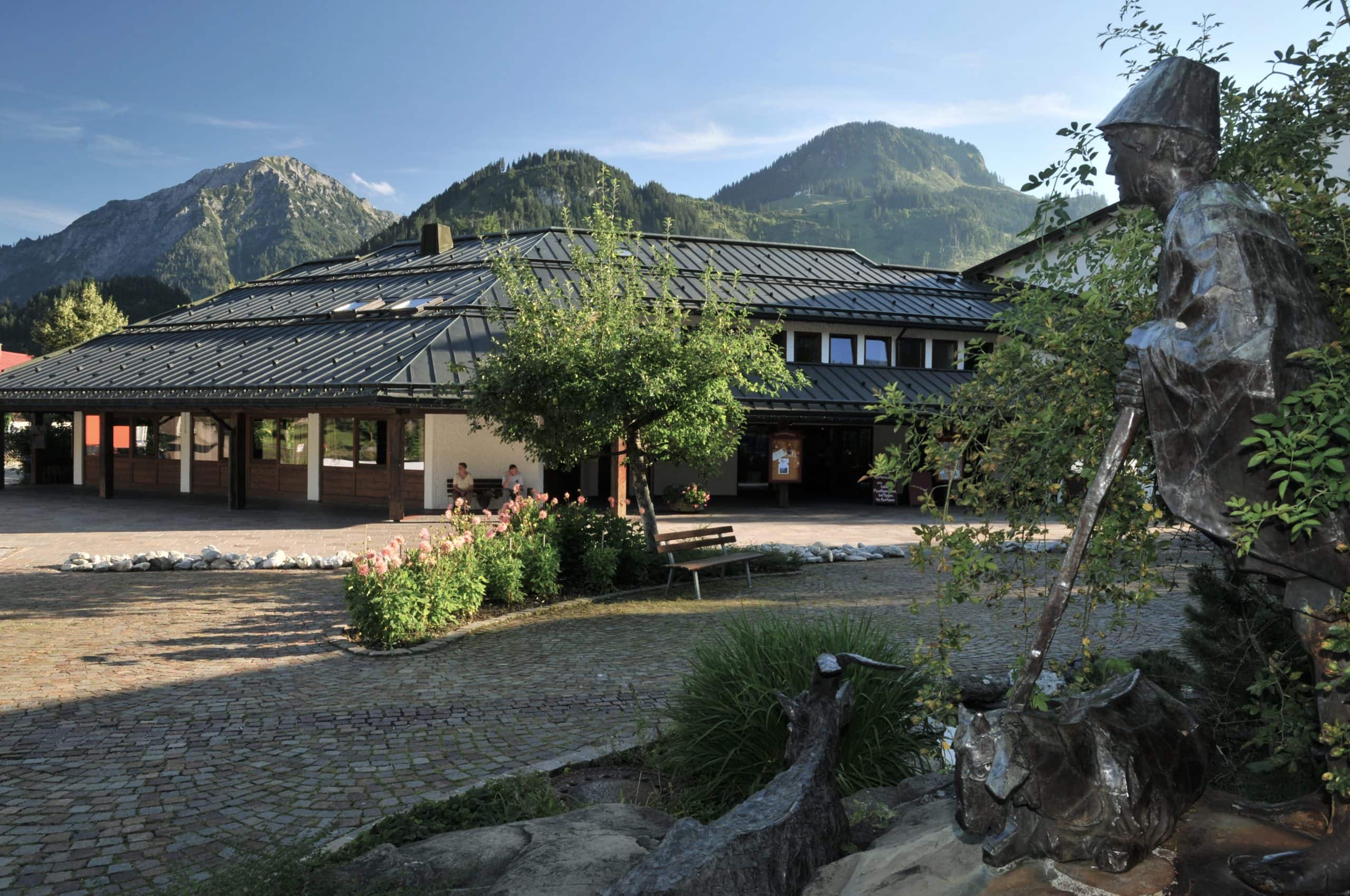 Hind_Kurhaus_4488_b-scaled