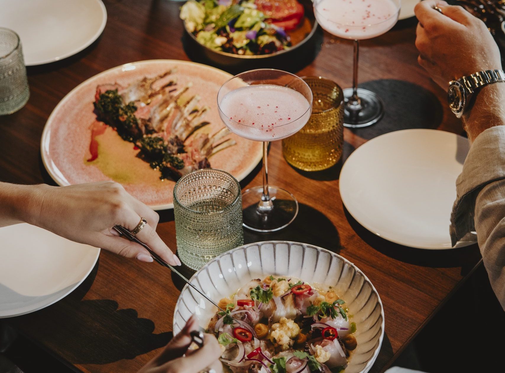 GRETA-OTO-Hamburg_Table-c-Conrad-Hamburg-1-scaled-e1758187843947