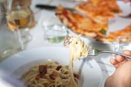 7_SPAGHETTI-ALLA-GRICIA-Grazie-Roma-003_c-Florian-Weitzer-Hotels-Restaurants-260x173