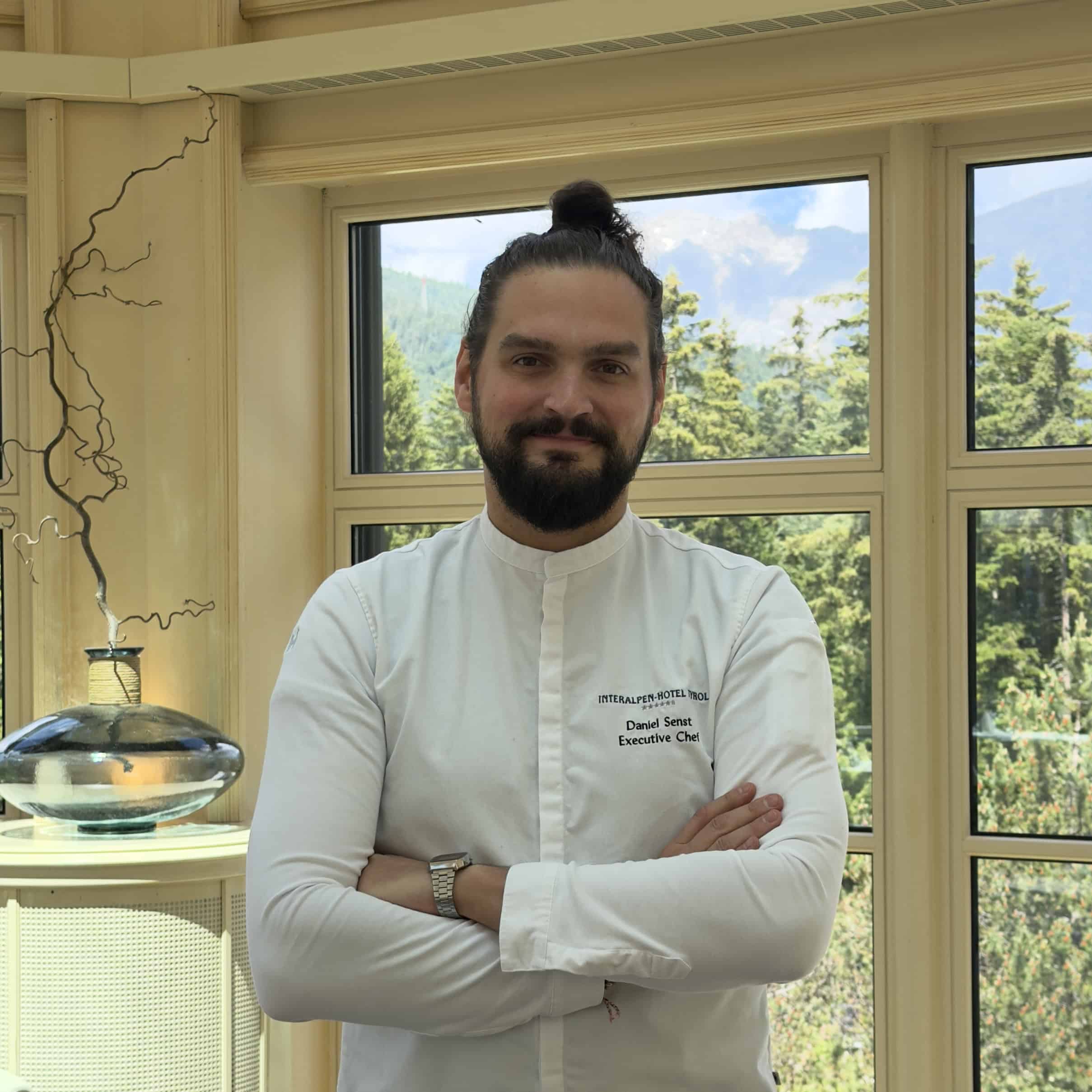 Kuechenchef-Daniel-Senst-Interalpen-Hotel-Tyrol