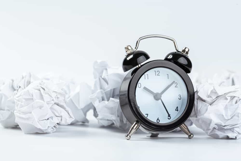 shutterstock_1923728123_time-wasted