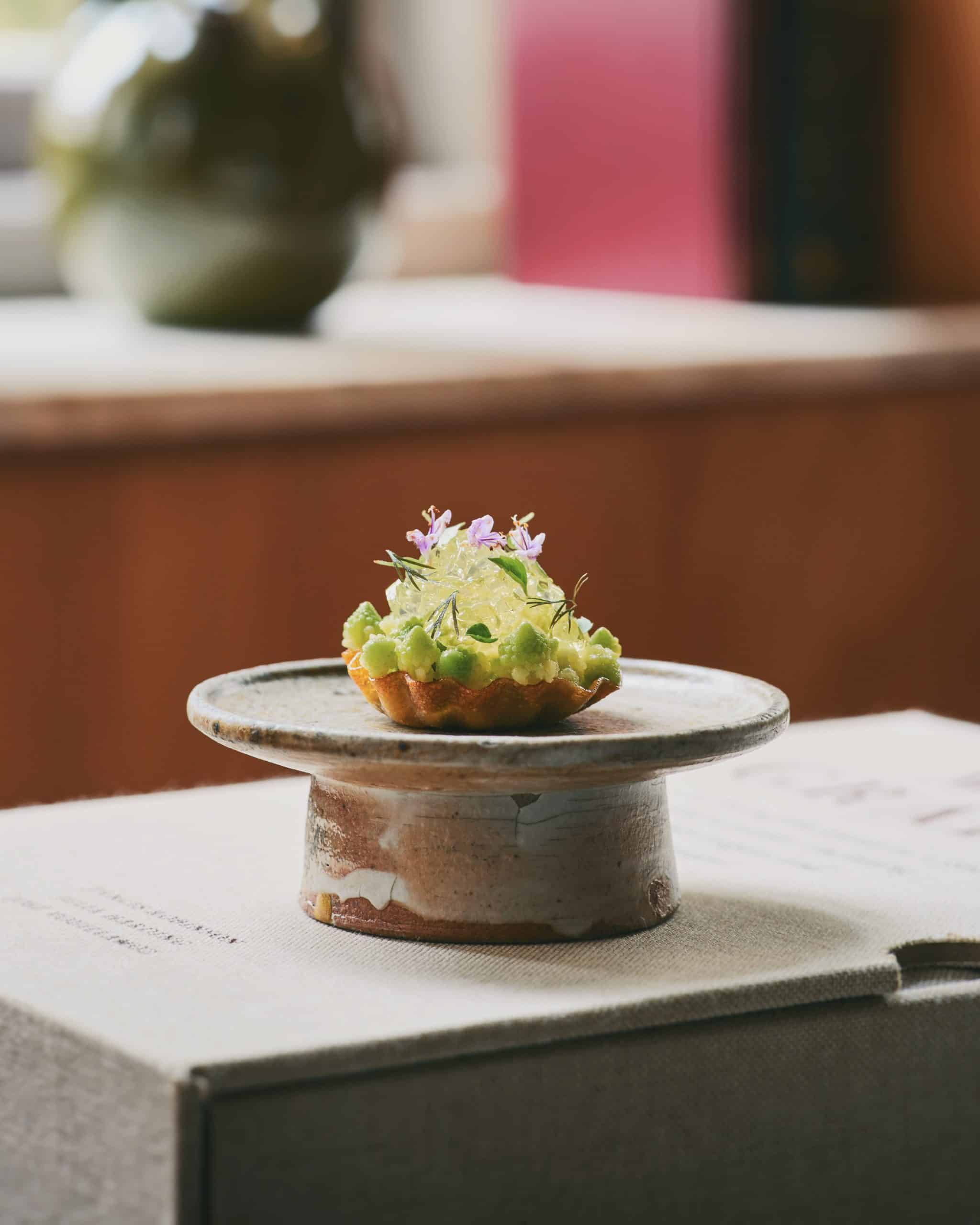 Tartlet-crustacean-Thai-basil-Vegetarian-scaled