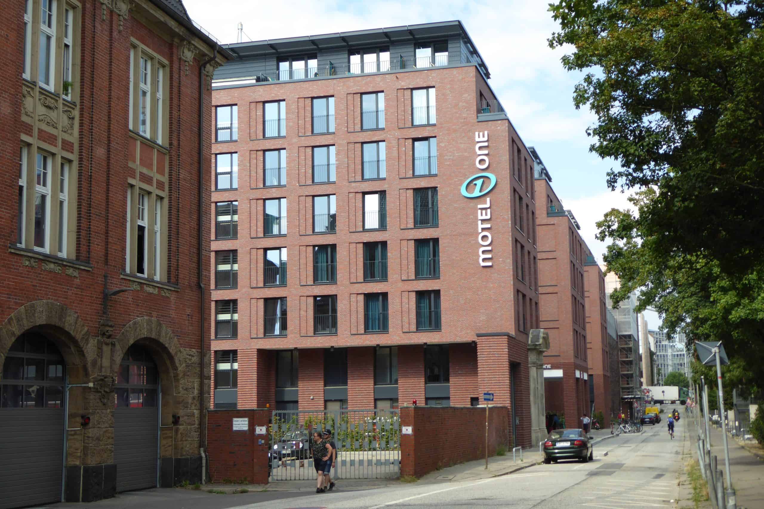 shutterstock_2354169115-scaled