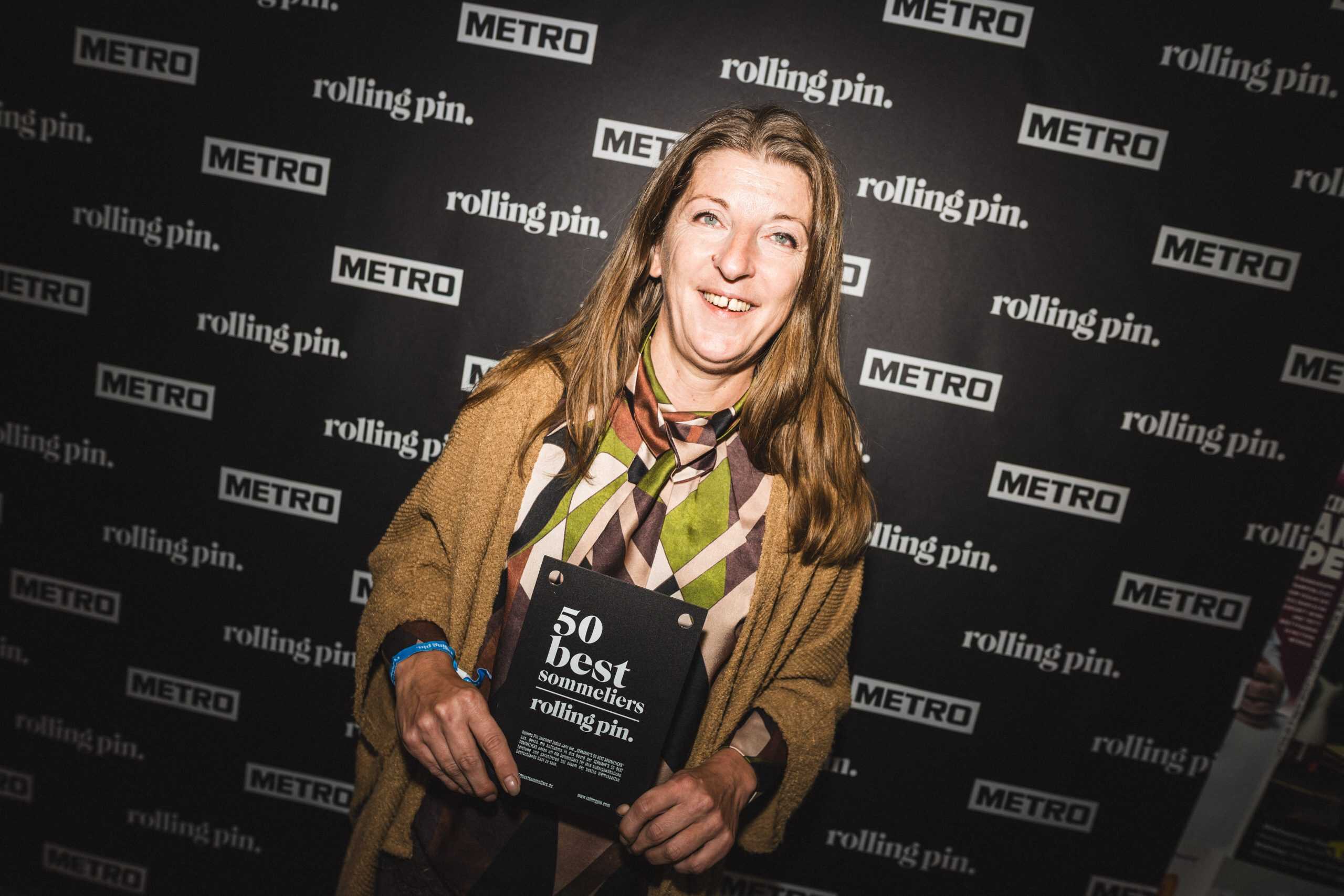 Maria-Vizsnyai-50-Best-Sommeliers-scaled