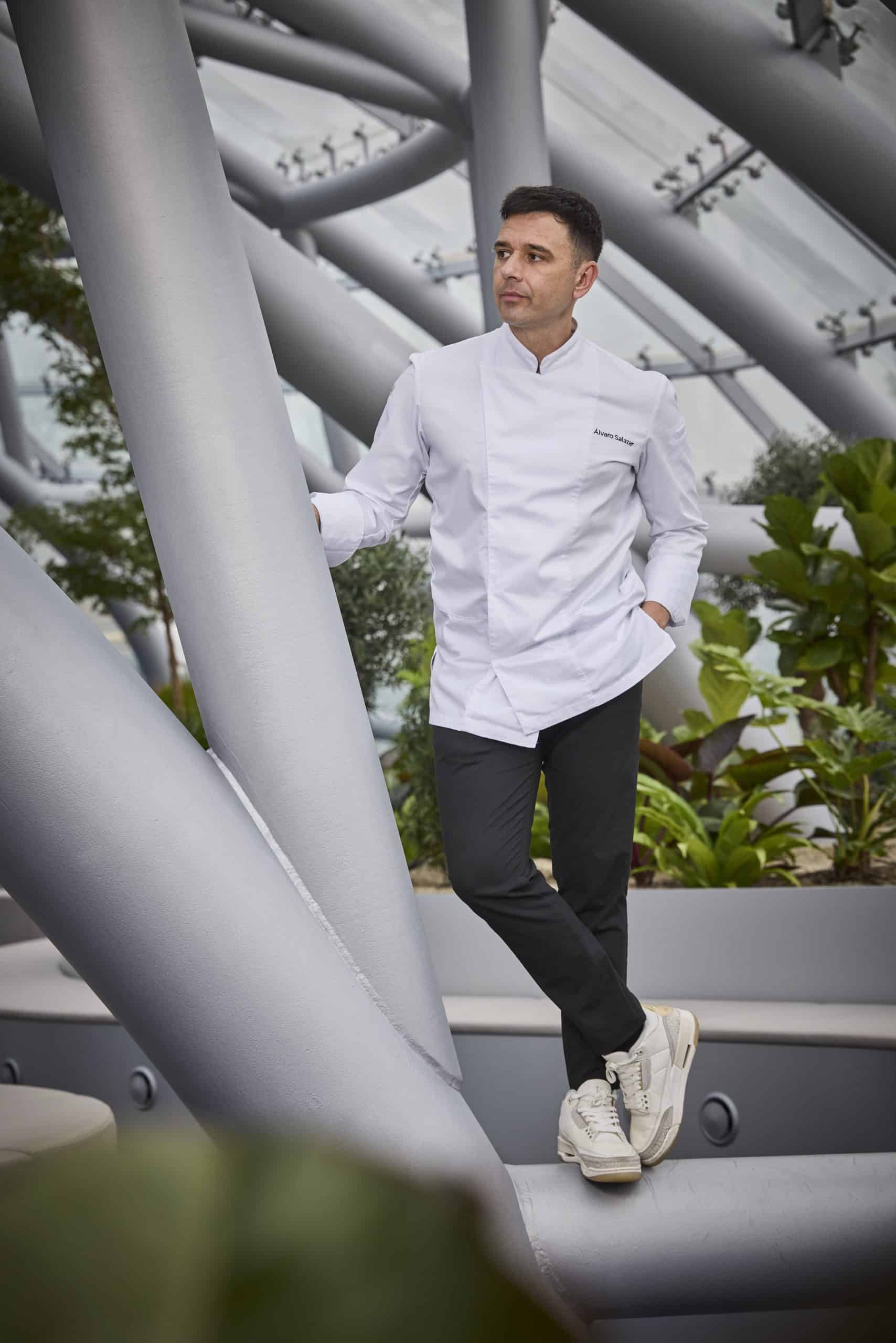 Dezember-Gastkoch Álvaro Salazar bringt spanische Aromen nach Salzburg | Foto: Helge Kirchberger Photography