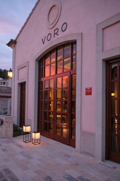 Wenn er nicht gerade in Salzburg ist, kocht Salazar in seinem Zwei-Sterne-Restaurant VORO | Foto: VORO