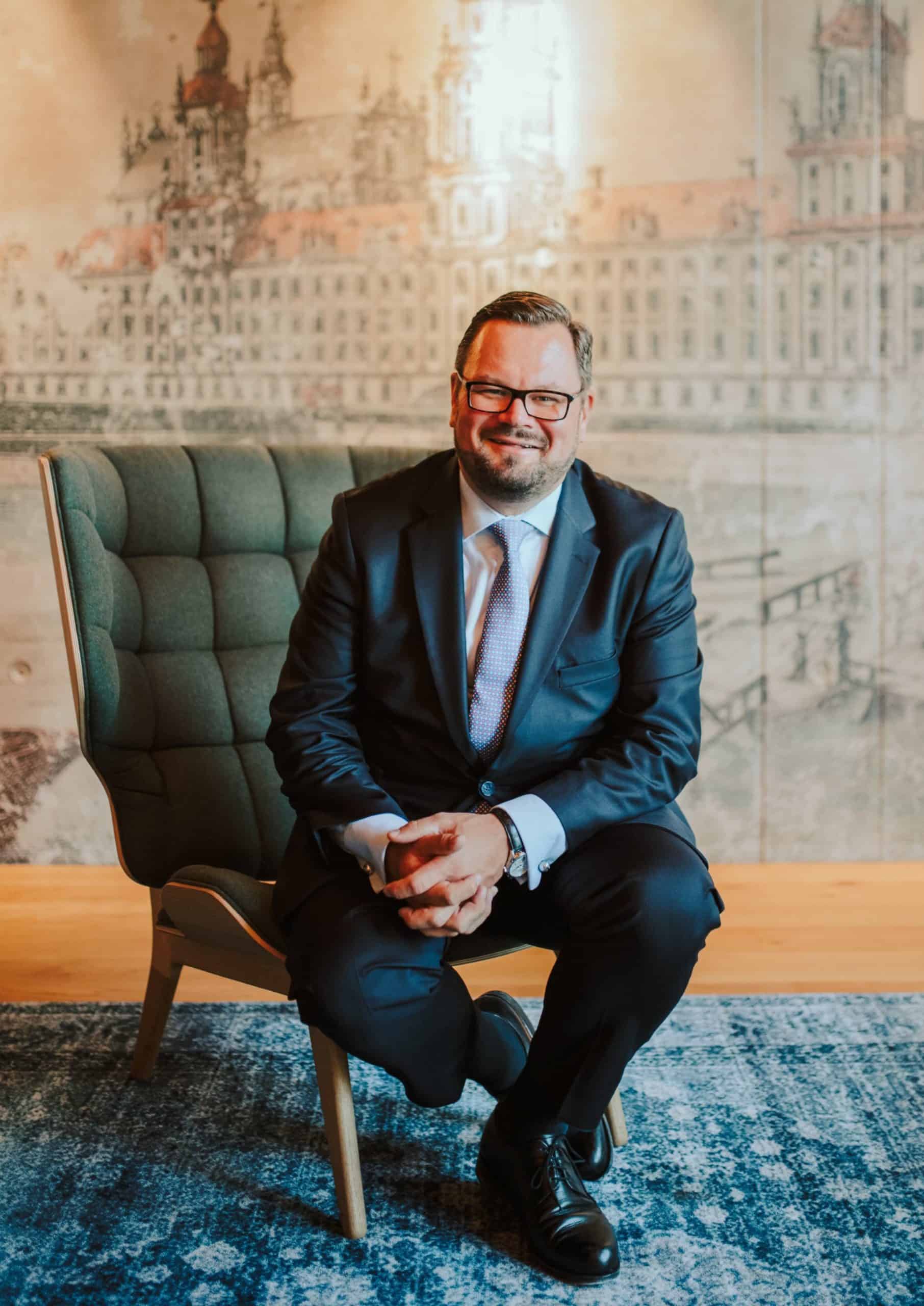 9nKTvX1DP_A_.jpeg-scaled