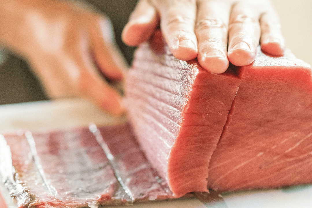 Thunfisch aufgeschnitten